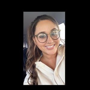 Meet your Posher, Ashlee